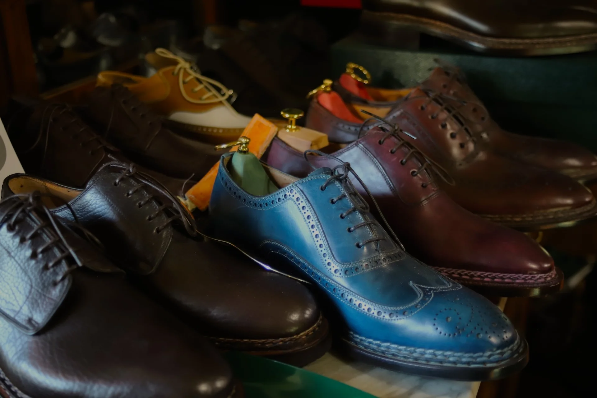 Handcrafted men's leather shoes made in Montegranaro, Italy