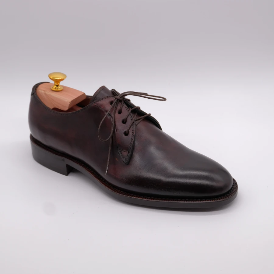 Articolo 2843 - Calf leather with hand-finished patina