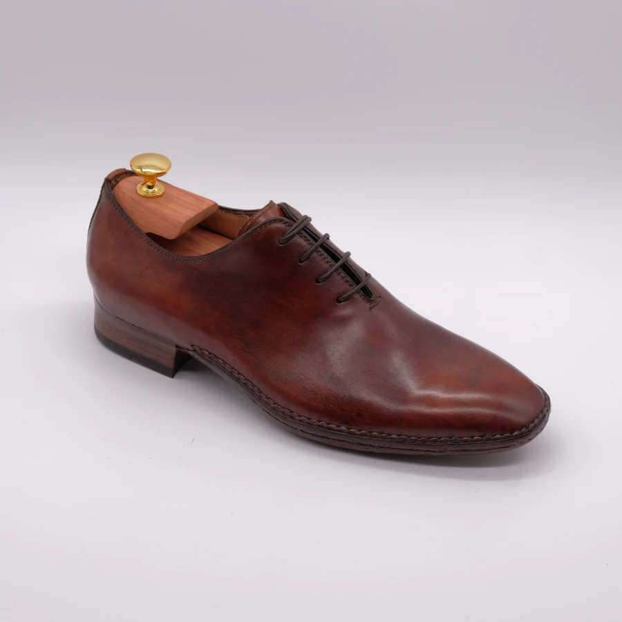 Articolo 2793 - Calf leather with hand-finished patina